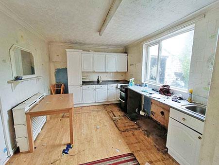 41, West Avenue, WARRINGTON, Cheshire, WA3 3EA