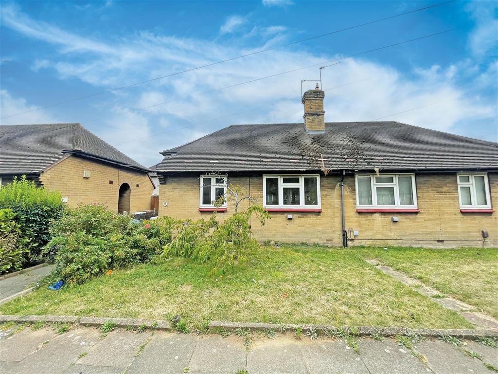 21, Russell Close, DARTFORD, Kent, DA1 4PU