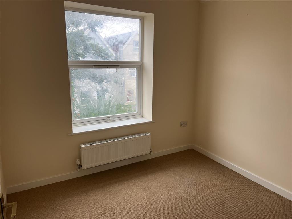Flat 3, 8, Chester Street, BRISTOL, Avon, BS5 6HZ