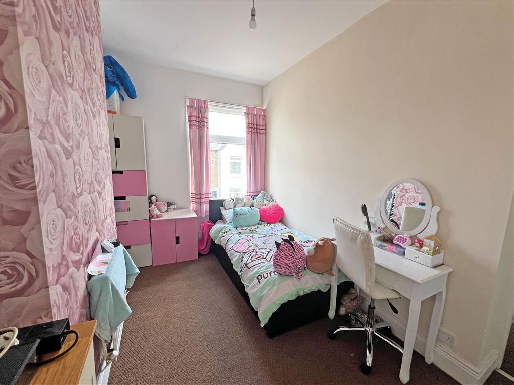 18, Francis Street, CROOK, County Durham, DL15 9SB