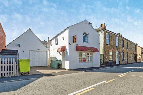 54, High Street, LINCOLN, Lincolnshire, LN4 3DX