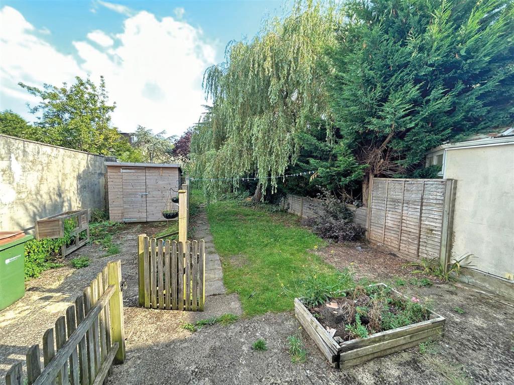 30, Craddocks Avenue, ASHTEAD, Surrey, KT21 1PB