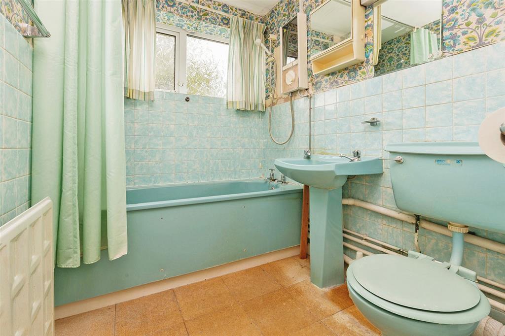 77, Grasmere Way, LEIGHTON BUZZARD, Bedfordshire, LU7 2QL