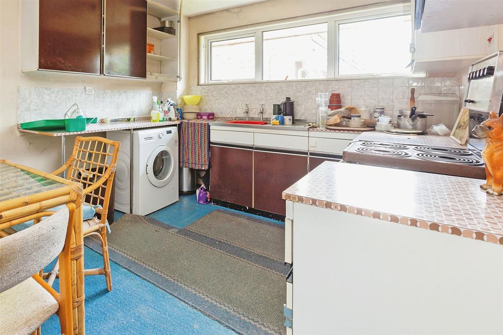 77, Grasmere Way, LEIGHTON BUZZARD, Bedfordshire, LU7 2QL