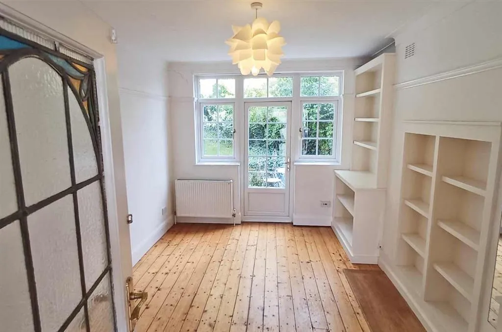74, Thurlow Hill, WEST DULWICH, London, SE21 8JN