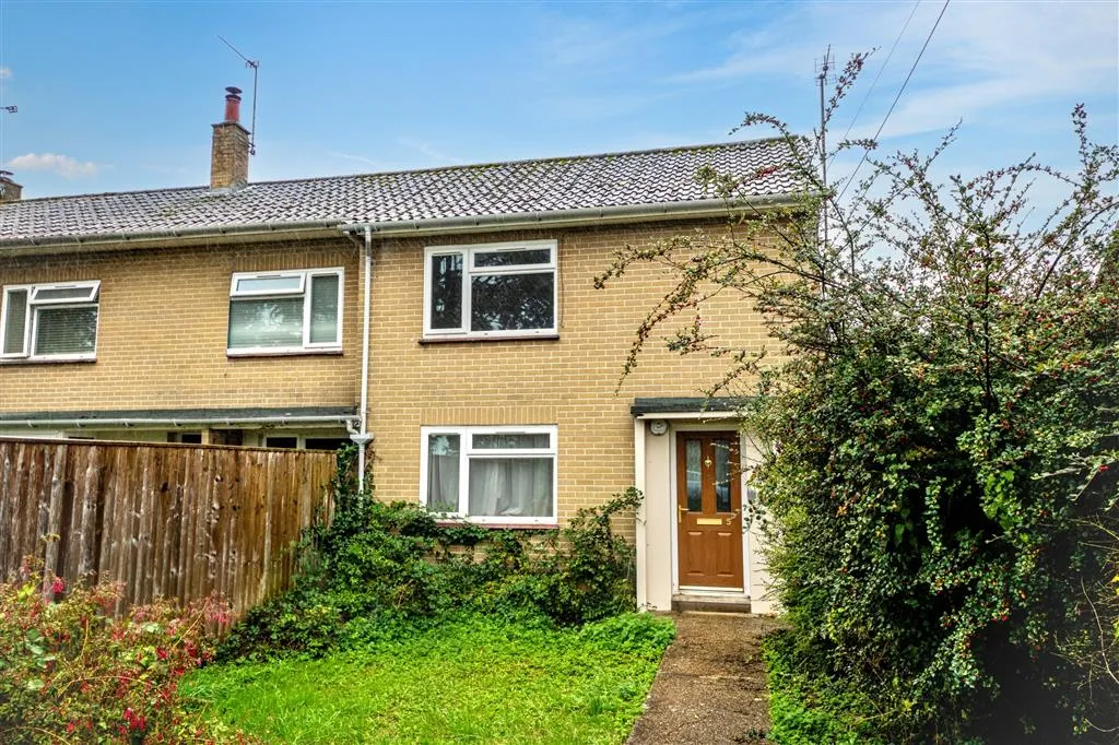 5, Broughtons Drive, CREWKERNE, Somerset, TA18 8LW