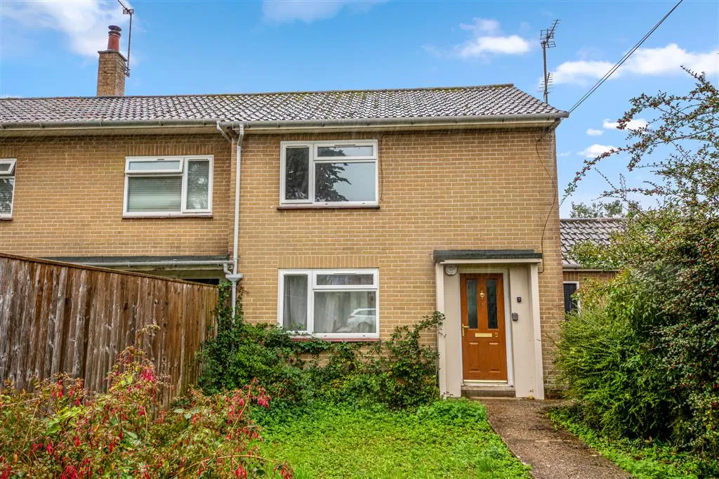 5, Broughtons Drive, CREWKERNE, Somerset, TA18 8LW