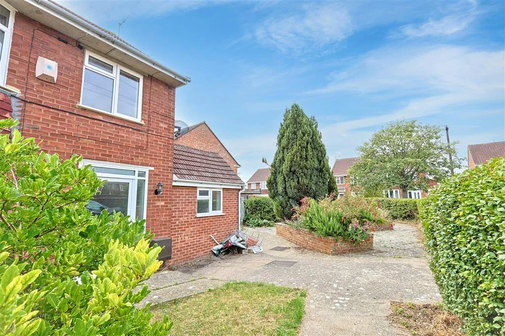 53, Lynmouth Road, GLOUCESTER, Gloucestershire, GL3 3JD