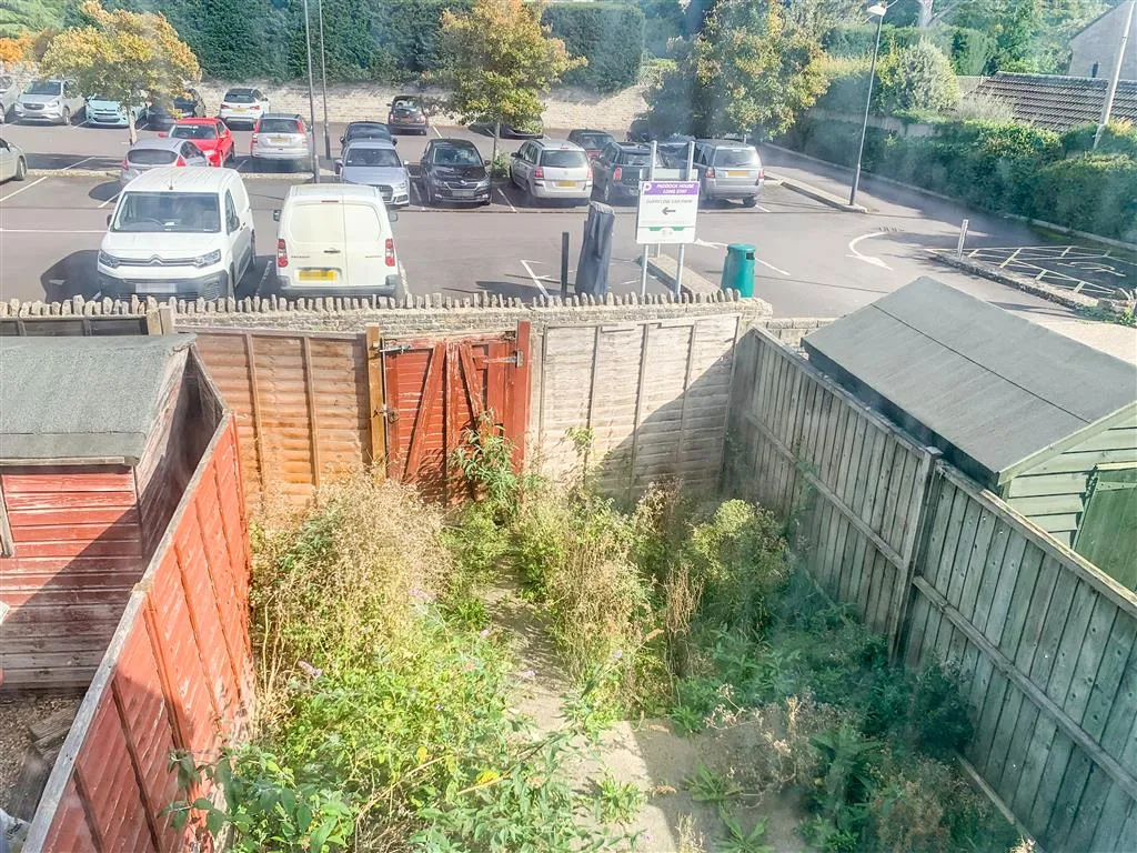 10, Brunel Close, SOMERTON, Somerset, TA11 6LW