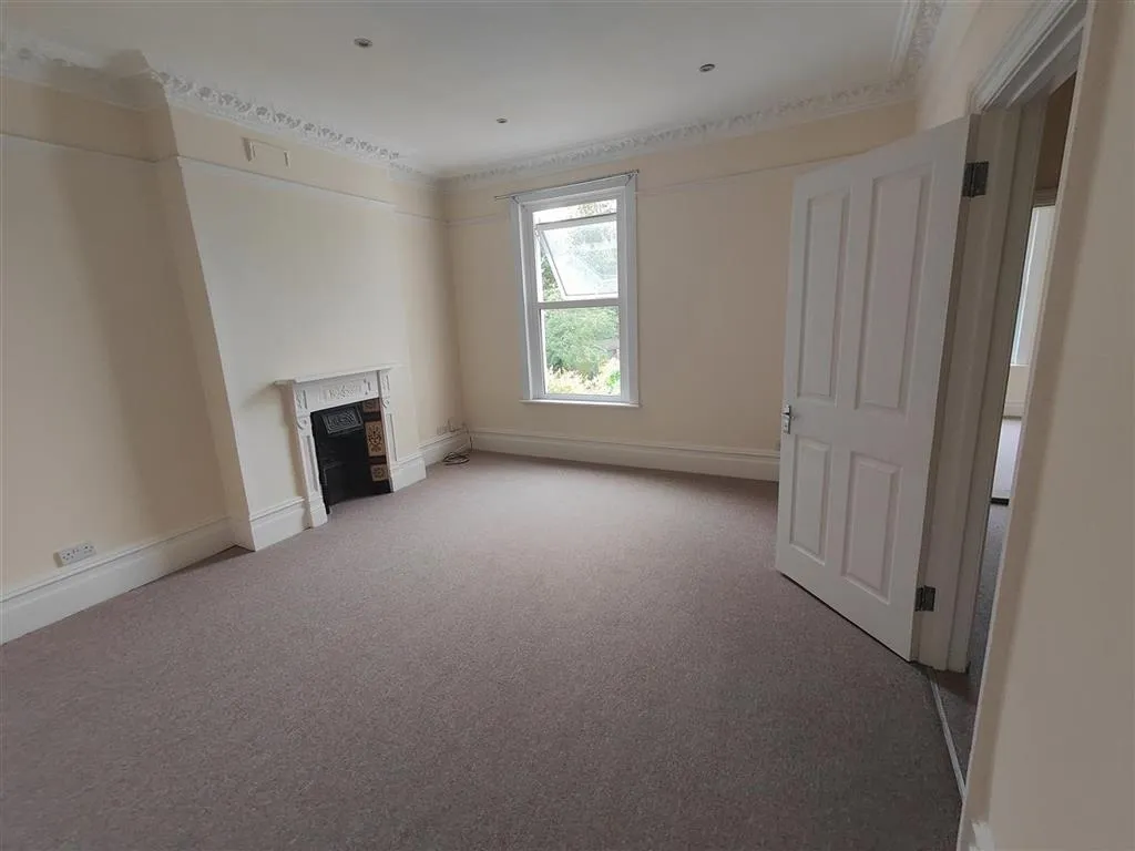 Flat 3, 51, St. James Road, SUTTON, Surrey, SM1 2TG