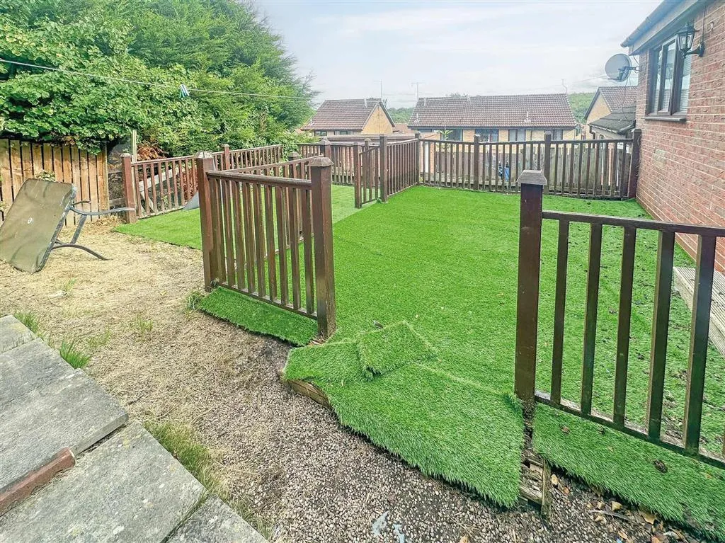 16, Thorpefield Close, ROTHERHAM, South Yorkshire, S61 2UT