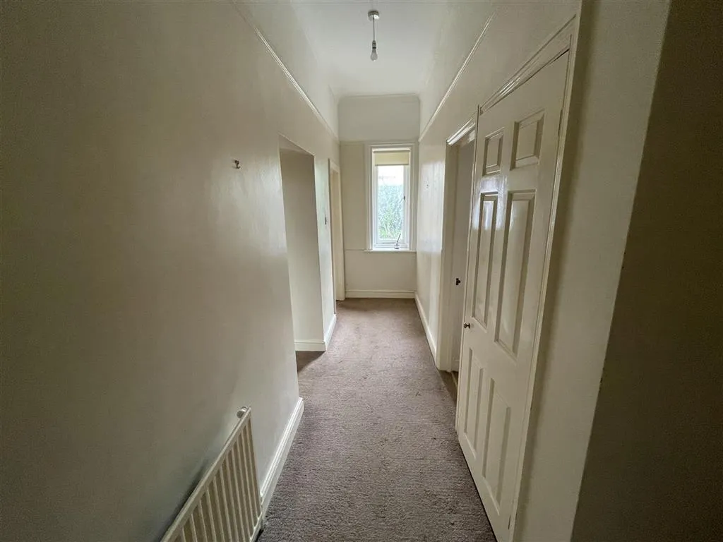 Flat 8, Sandrock Hall, The Ridge, HASTINGS, East Sussex, TN34 2RB