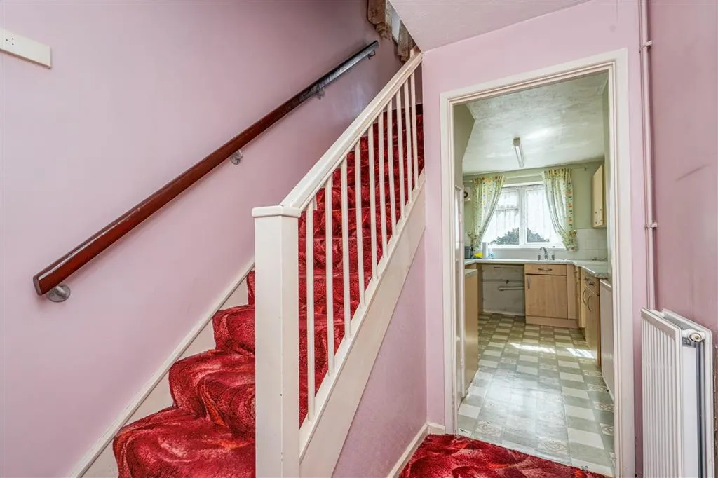 21, Windmill Road, BRACKNELL, Berkshire, RG42 1TT