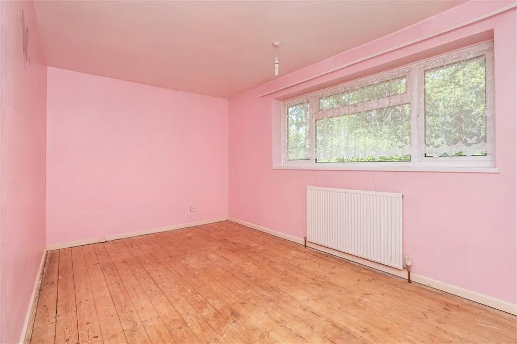 21, Windmill Road, BRACKNELL, Berkshire, RG42 1TT