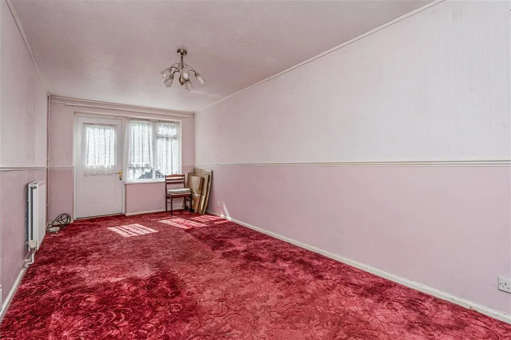 21, Windmill Road, BRACKNELL, Berkshire, RG42 1TT