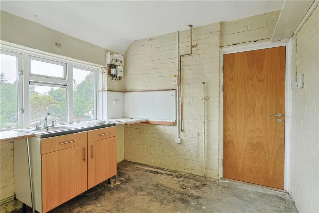 65, Westfield Road, YEOVIL, Somerset, BA21 3DB