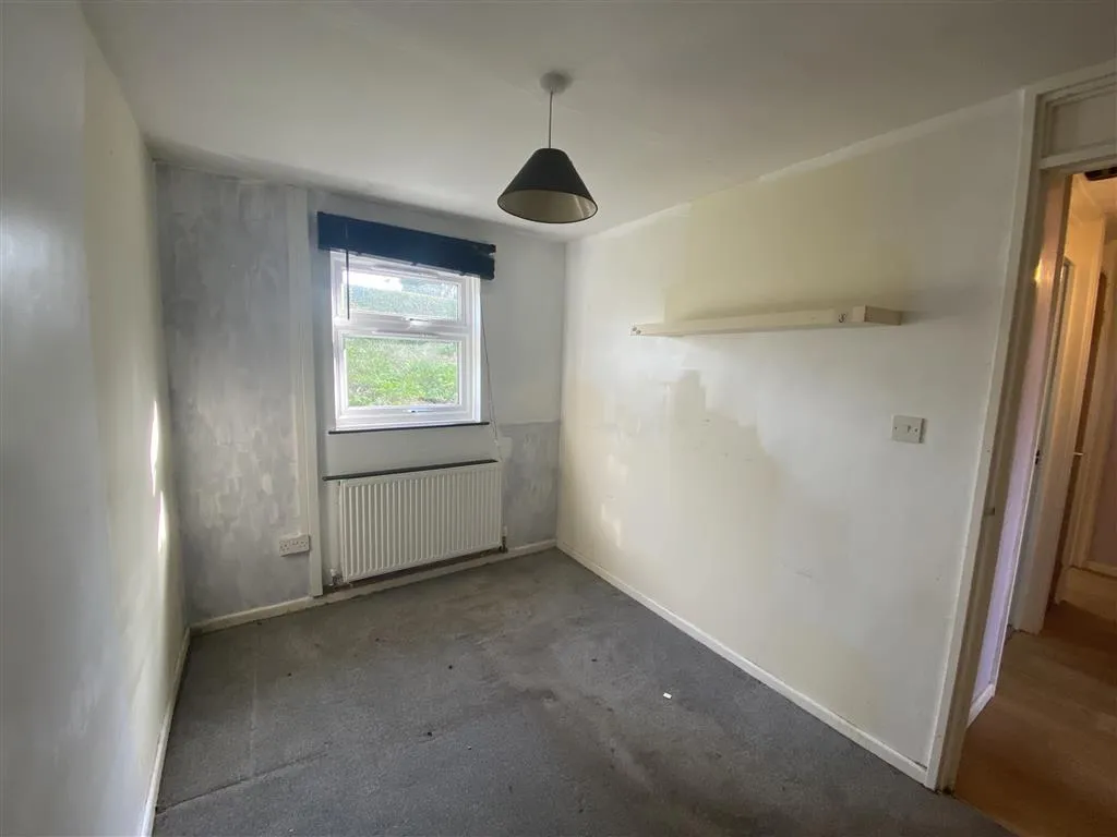 6 Woodview Estate, Frampton Mansell, STROUD, Gloucestershire, GL6 8JE