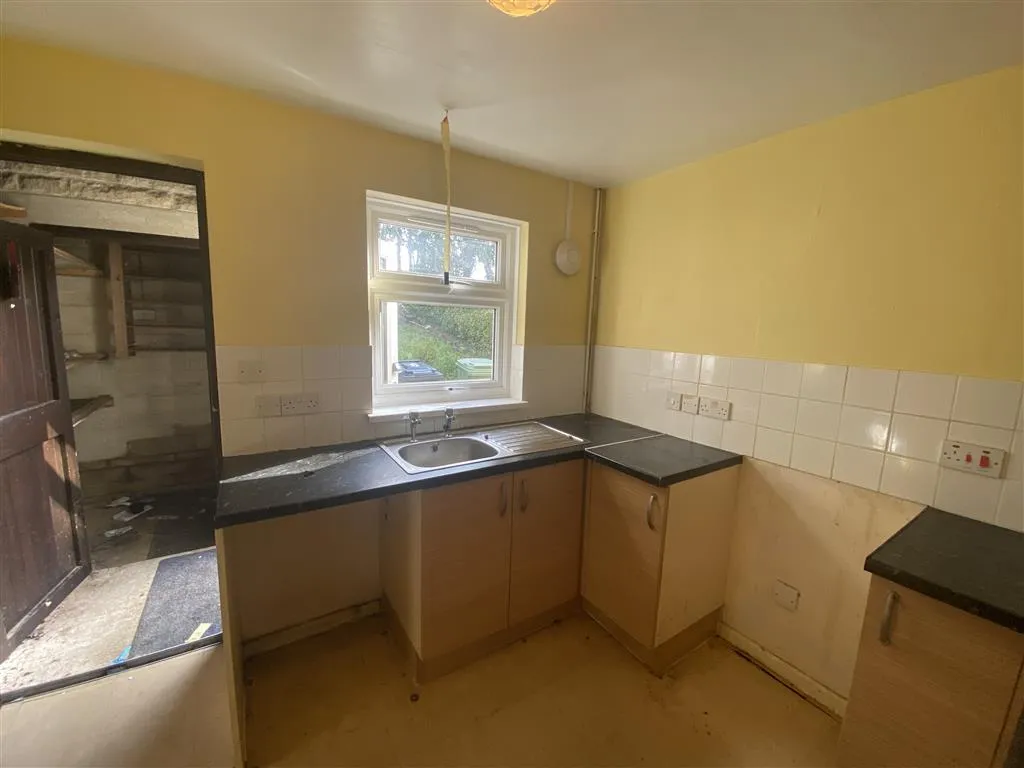 6 Woodview Estate, Frampton Mansell, STROUD, Gloucestershire, GL6 8JE