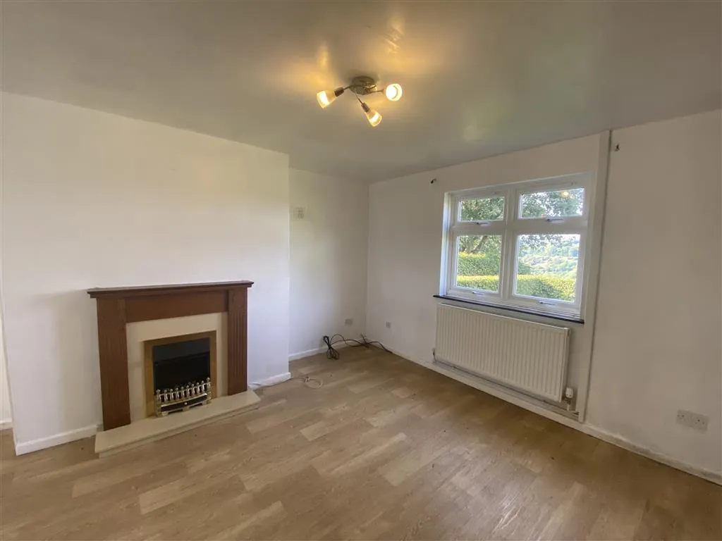 6 Woodview Estate, Frampton Mansell, STROUD, Gloucestershire, GL6 8JE