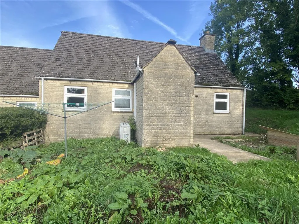 8 Woodview Estate, Frampton Mansell, Gloucestershire, GL6 8JE