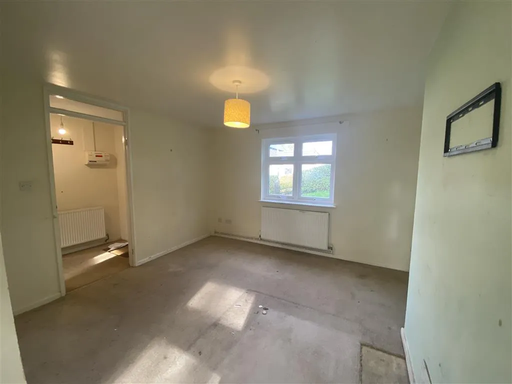 8 Woodview Estate, Frampton Mansell, Gloucestershire, GL6 8JE
