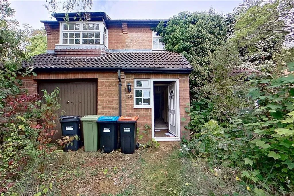 28, Stainton Drive, MILTON KEYNES, Buckinghamshire, MK13 7QN