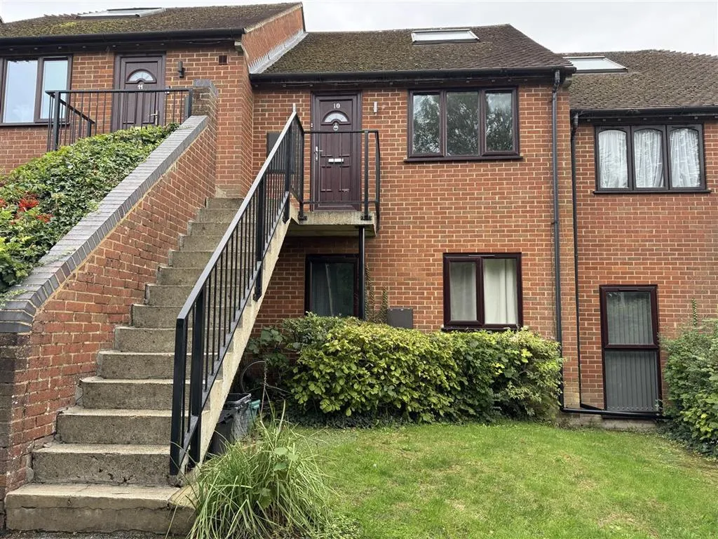 10 Hamilton Court, Maitland Drive, HIGH WYCOMBE, Buckinghamshire, HP13 5BN