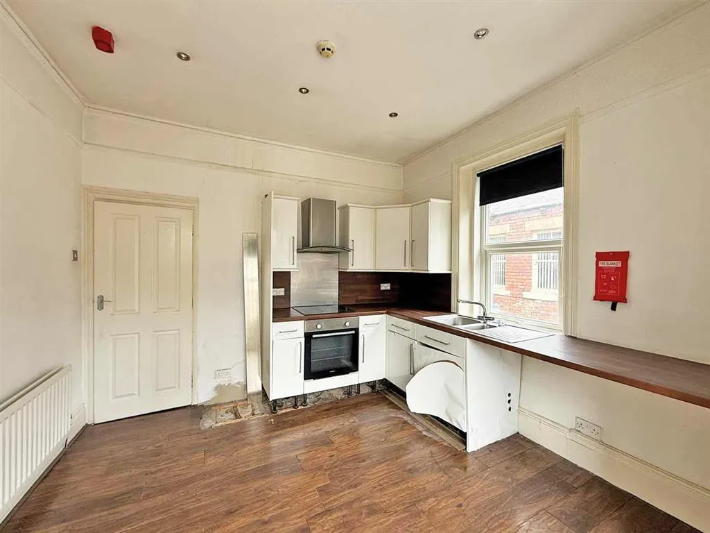 Flat 3, 2, Park Road, SUNDERLAND, Tyne and Wear, SR2 8HR