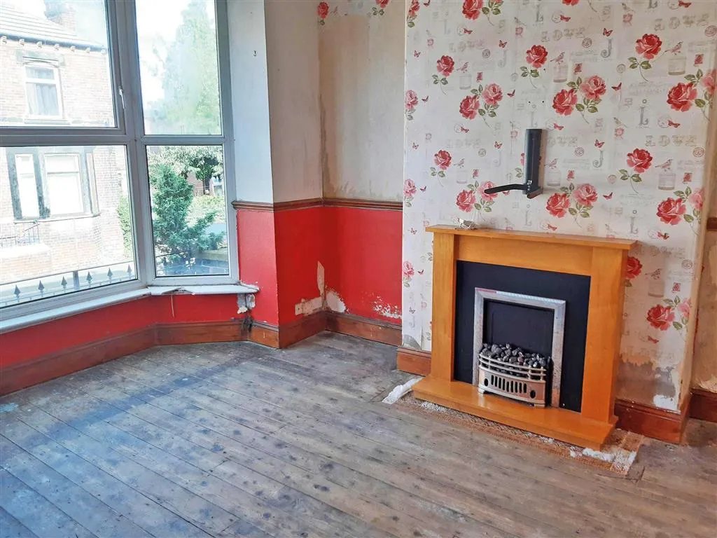 43, Tong Road, LEEDS, West Yorkshire, LS12 1HQ