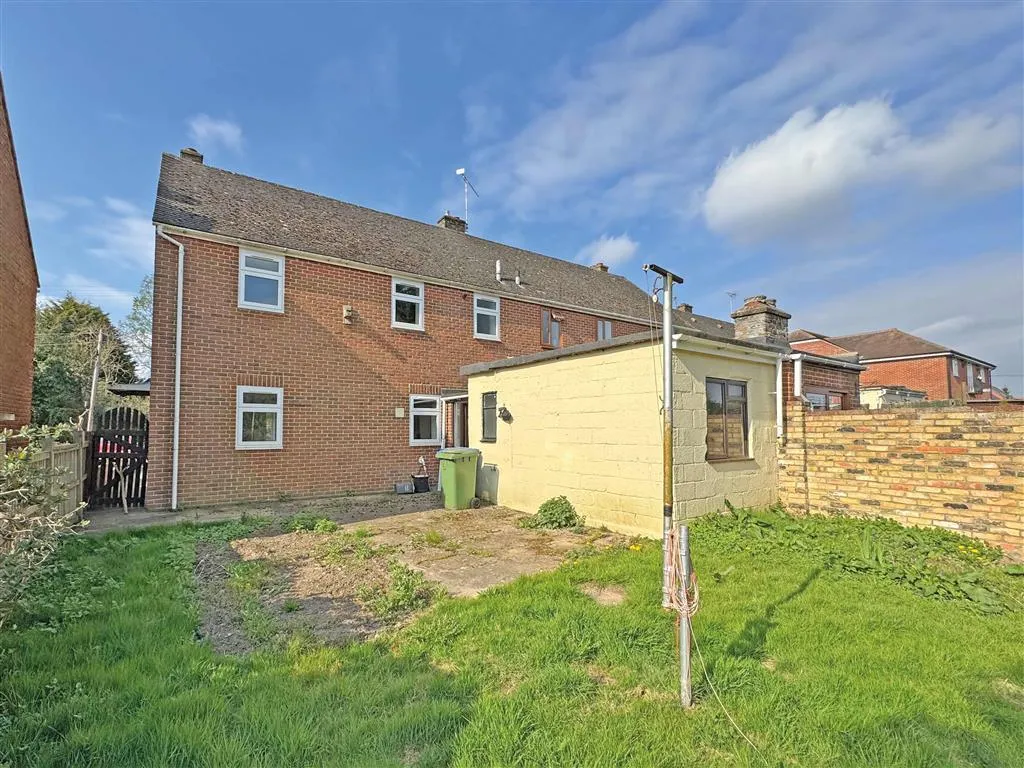 4 The Elms, Deerton Street, SITTINGBOURNE, Kent, ME9 9LH