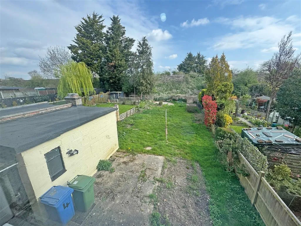 4 The Elms, Deerton Street, SITTINGBOURNE, Kent, ME9 9LH