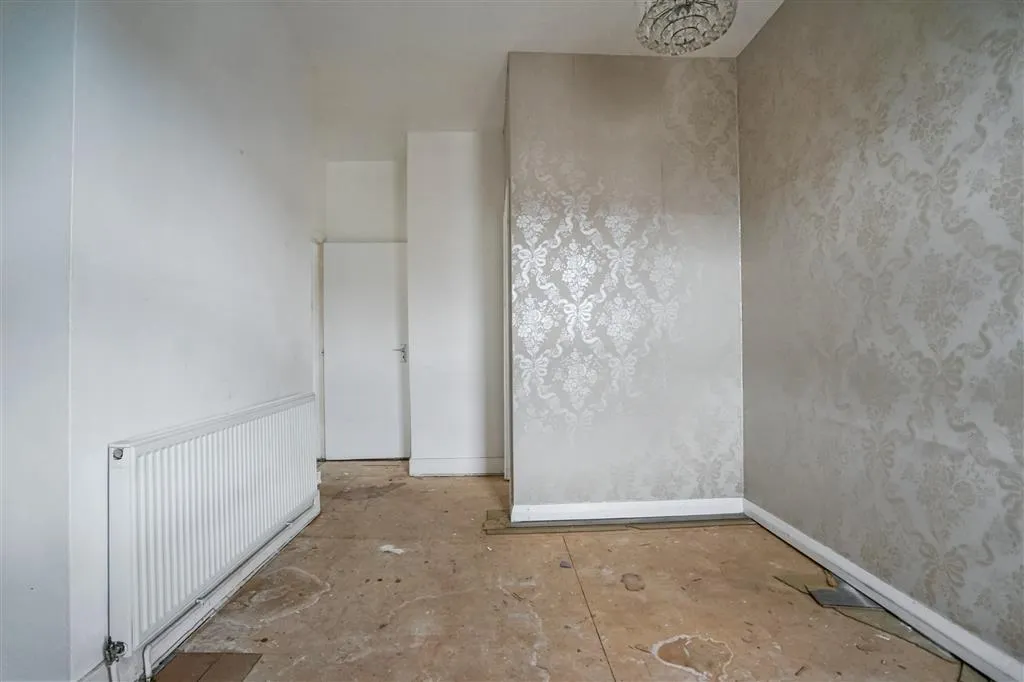 Flat 3, 59, Strathblaine Road, LONDON, SW11 1RG