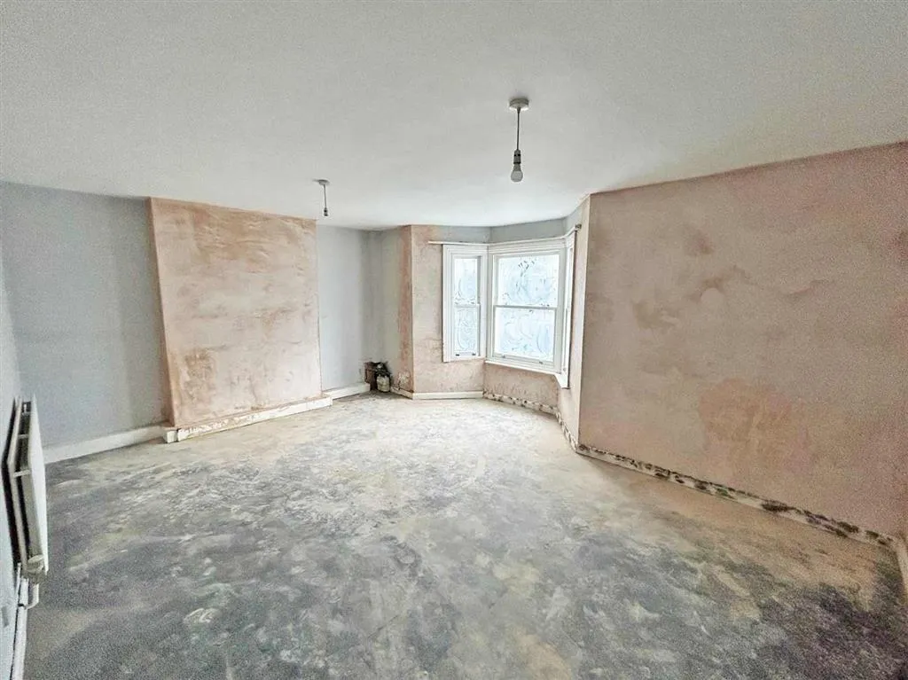 Flat A, 75 Ramsden Road, WANDSWORTH, London, SW12 8RA