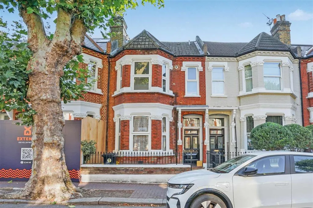 10b, Melody Road, LONDON, SW18 2QF