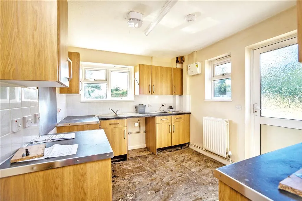 2, Gordon Close, SITTINGBOURNE, Kent, ME10 3DF