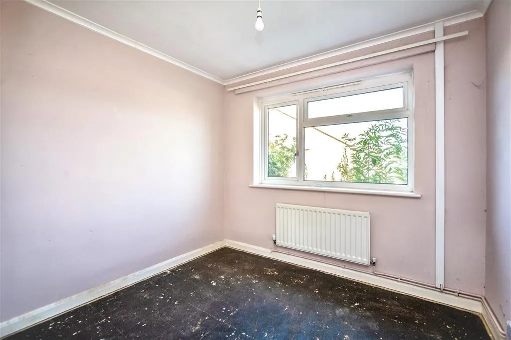 2, Gordon Close, SITTINGBOURNE, Kent, ME10 3DF