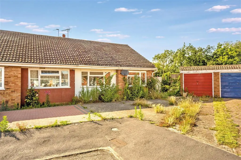 2, Gordon Close, SITTINGBOURNE, Kent, ME10 3DF