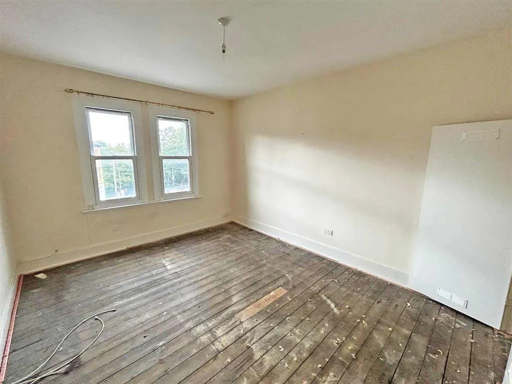 Flat 2, 20, Strathblaine Road, London, SW11 1RJ