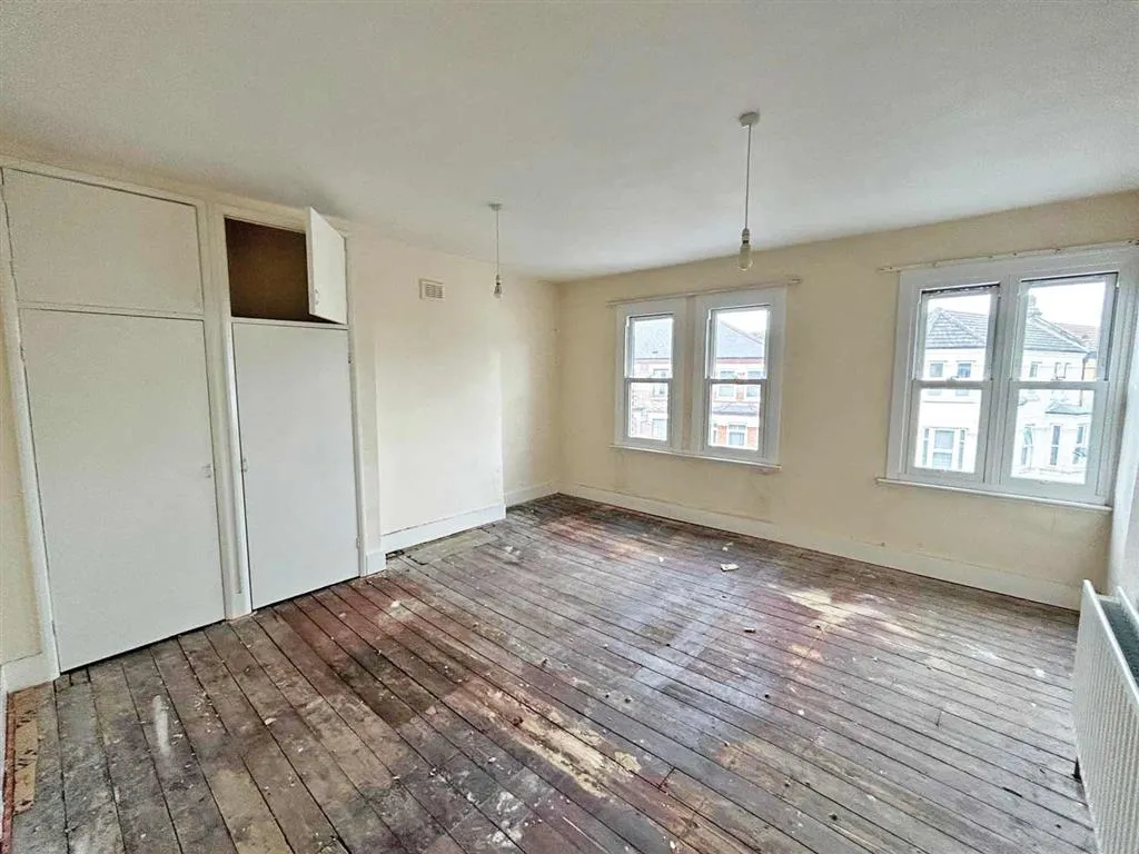 Flat 2, 20, Strathblaine Road, London, SW11 1RJ