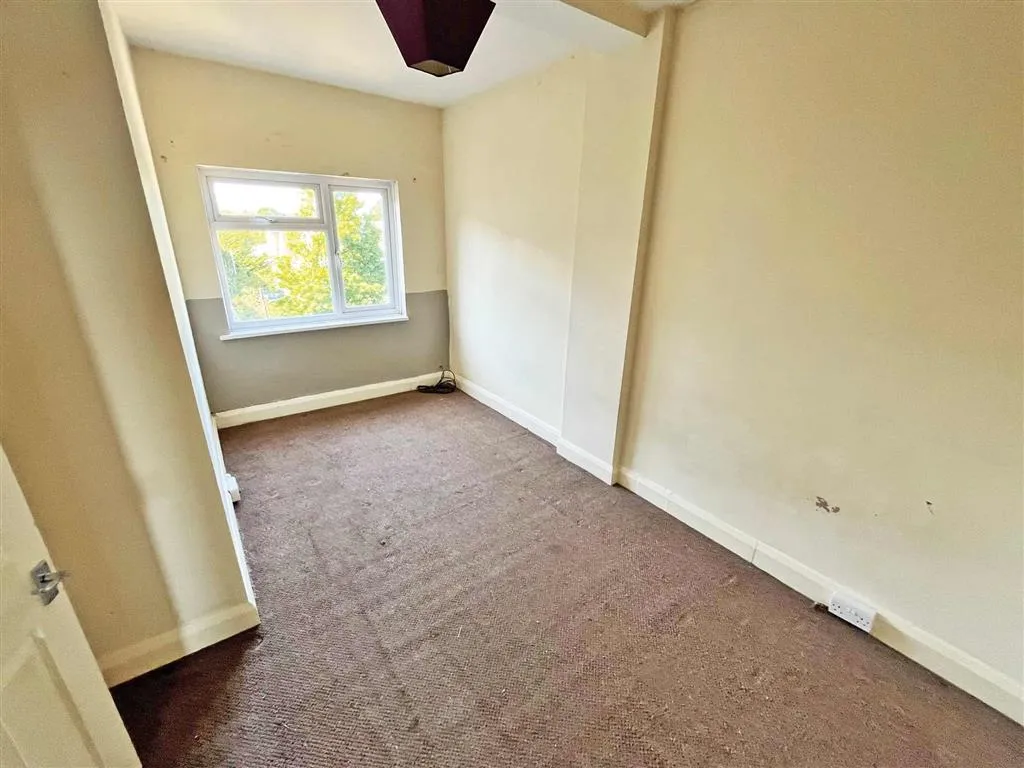 109b, Central Road, WORCESTER PARK, Surrey, KT4 8DU