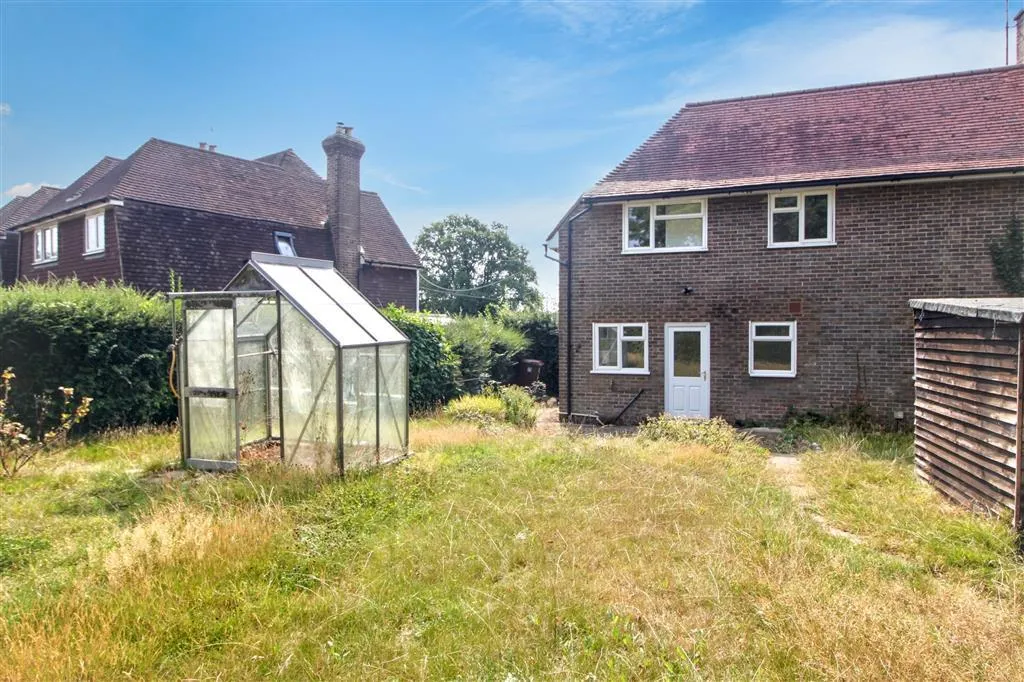 4, Wellington Gardens, BATTLE, East Sussex, TN33 0HD