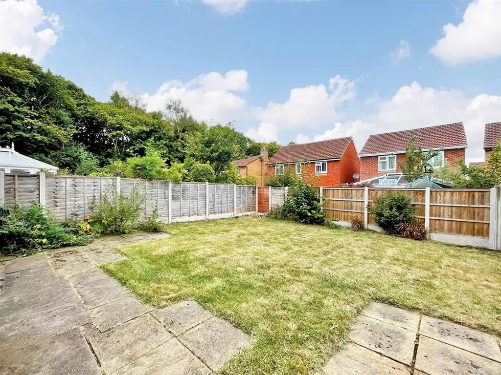 10, Oxlip Close, TELFORD, Shropshire, TF2 8RT