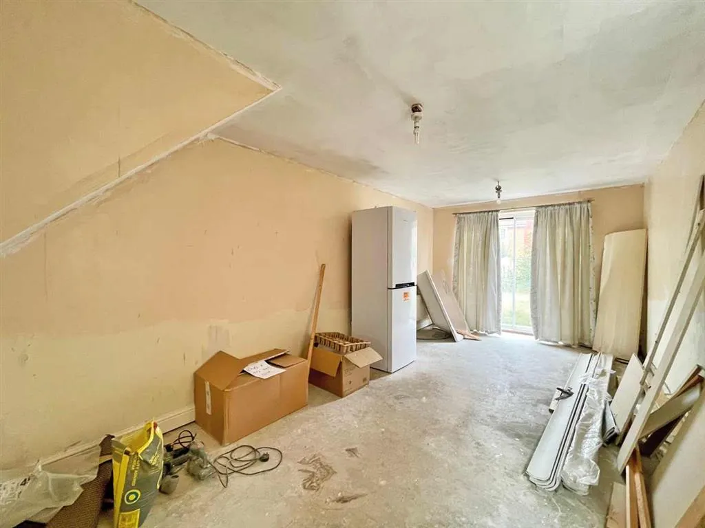 10, Oxlip Close, TELFORD, Shropshire, TF2 8RT