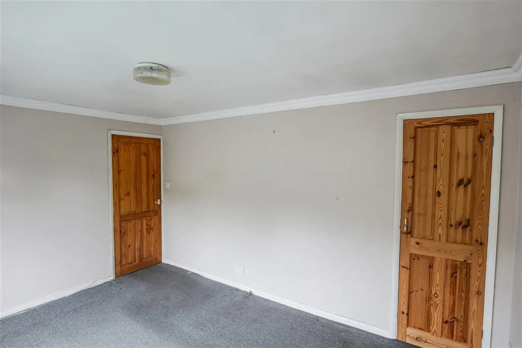 Flat 17, The Mead, LIPHOOK, Hampshire, GU30 7AU