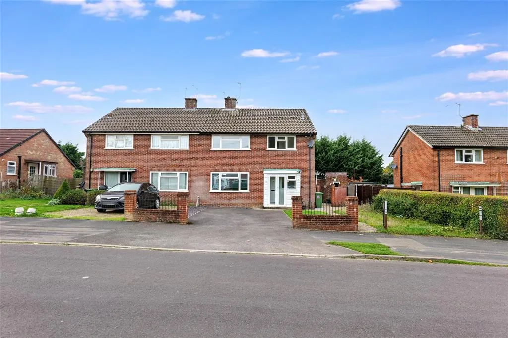 Flat 17, The Mead, LIPHOOK, Hampshire, GU30 7AU