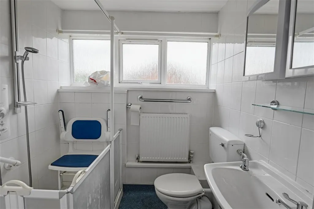 Flat 17, The Mead, LIPHOOK, Hampshire, GU30 7AU
