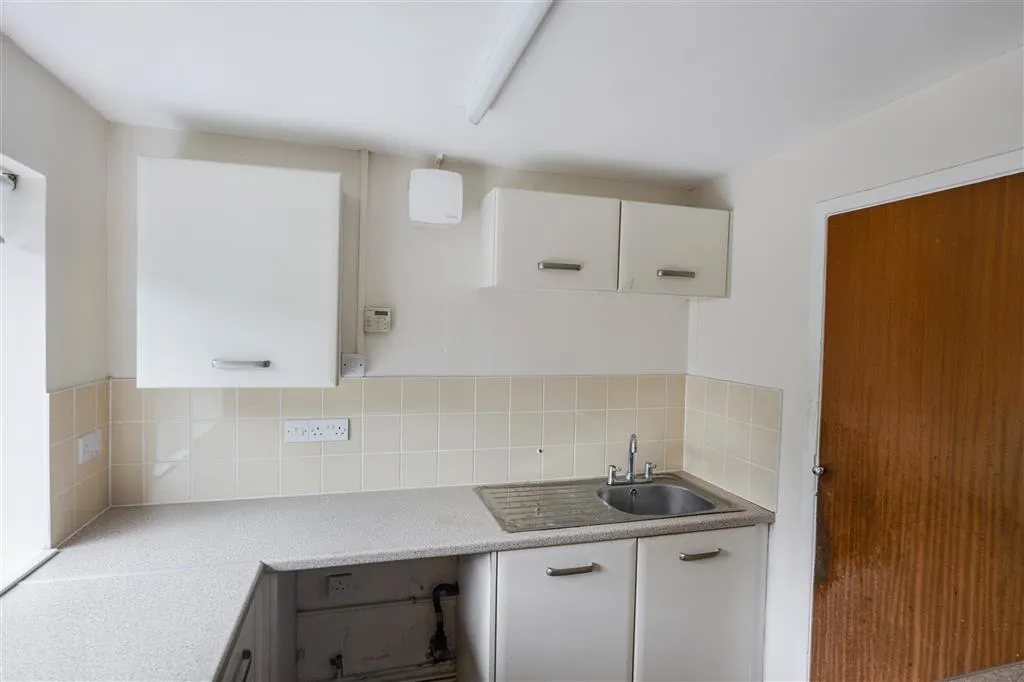 Flat 17, The Mead, LIPHOOK, Hampshire, GU30 7AU