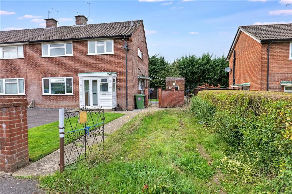 Flat 17, The Mead, LIPHOOK, Hampshire, GU30 7AU