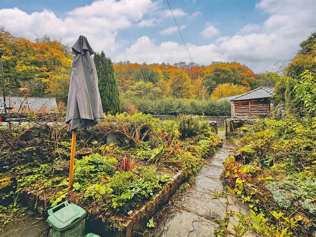 Rose Cottage, Litton Mill, BUXTON, Derbyshire, SK17 8SW