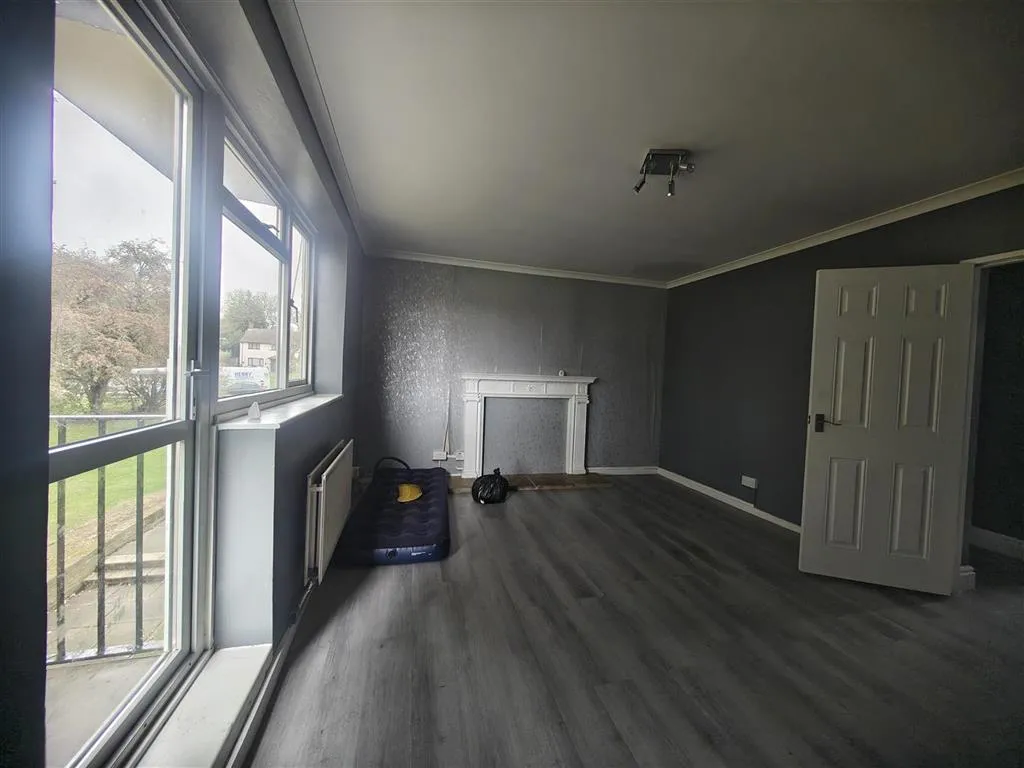 42, Homefield Gardens, TADWORTH, Surrey, KT20 5HP